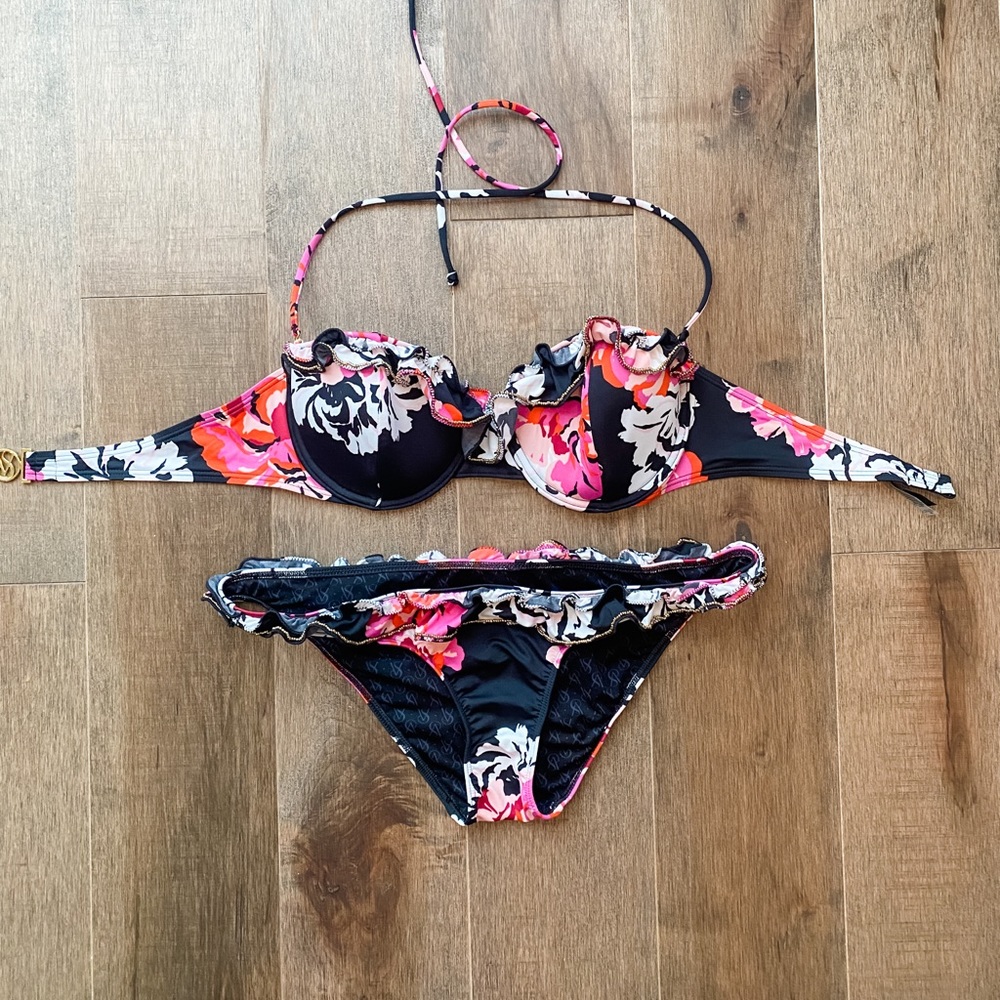 VS Floral Ruffle Detail Bikini